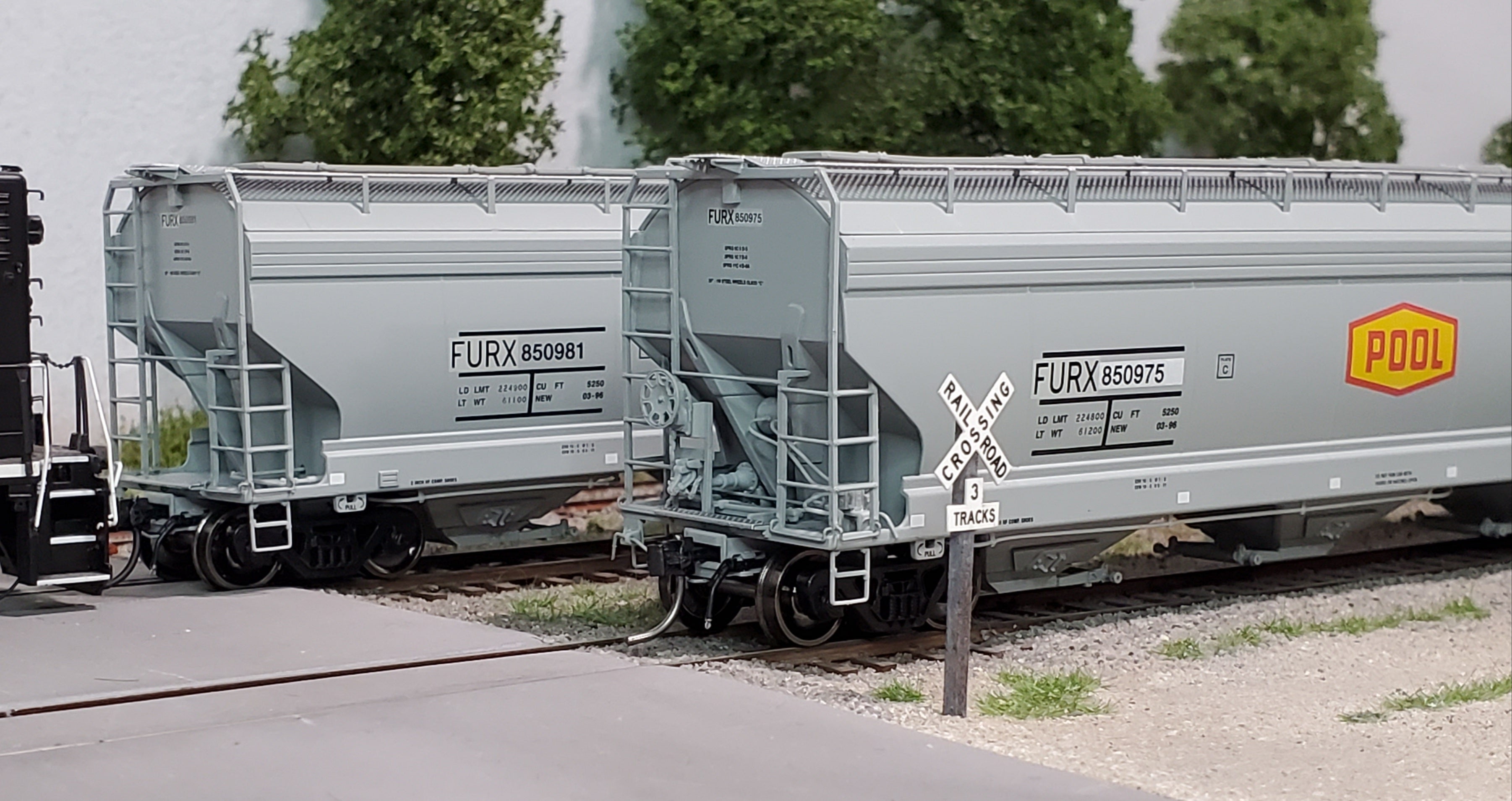 HO Trenton 5250 Hopper FURX POOL Patch