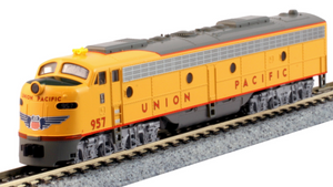 KATO N E8 Umion Pacific w/nose pilot