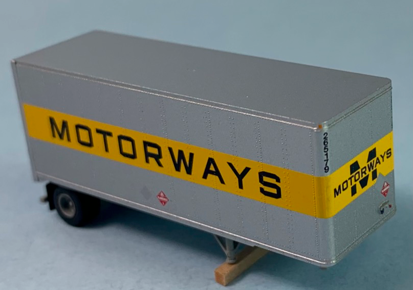 Trainworx N 28' Trailer Motorways